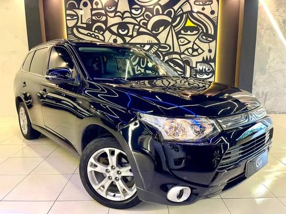 MITSUBISHI OUTLANDER 3.0 GT 4X4 V6 24V GASOLINA 4P AUTOMÁTICO