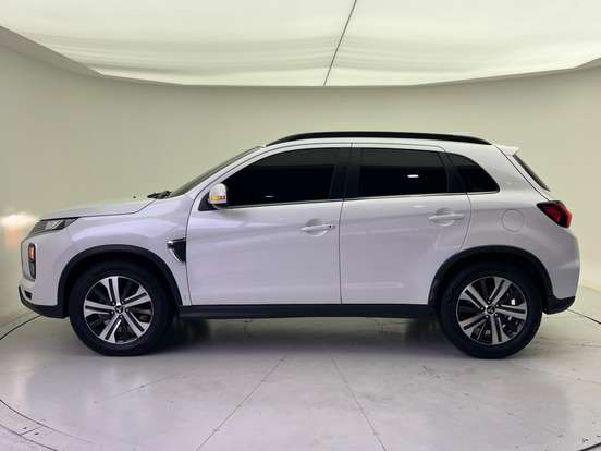 MITSUBISHI-OUTLANDER SPORT-2.0 MIVEC FLEX HPE AUTOMÁTICO MITSUBISHI-OUTLANDER SPORT-2021