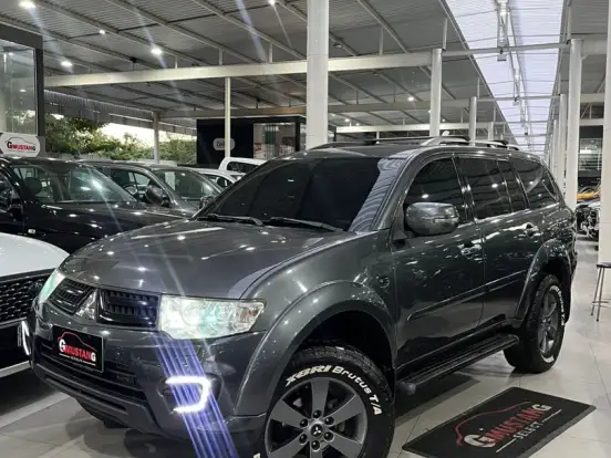 MITSUBISHI-PAJERO-3.2 HPE S 4X4 7 LUGARES 16V TURBO INTERCOOLER DIESEL 4P AUTOMÁTICO MITSUBISHI-PAJERO-2015