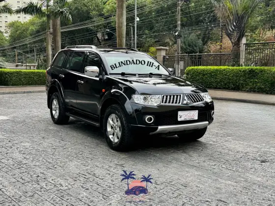 MITSUBISHI PAJERO DAKAR 3.5 HPE 7 LUGARES 4X4 V6 24V FLEX 4P AUTOMÁTICO