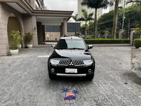 MITSUBISHI-PAJERO DAKAR-2011