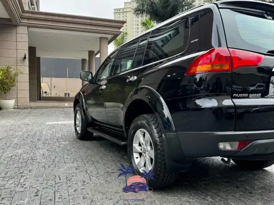 MITSUBISHI-PAJERO DAKAR-2011