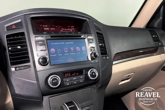MITSUBISHI-PAJERO FULL-2012