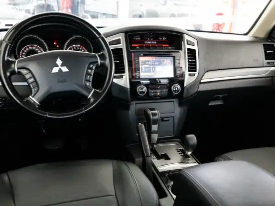 MITSUBISHI-PAJERO FULL-3.8 HPE 4X4 V6 24V GASOLINA 2P AUTOMÁTICO MITSUBISHI-PAJERO FULL-2017