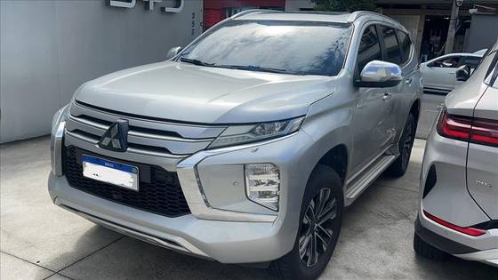 MITSUBISHI PAJERO SPORT 2.4 16V MIVEC TURBO DIESEL HPE-S AWD AUTOMÁTICO
