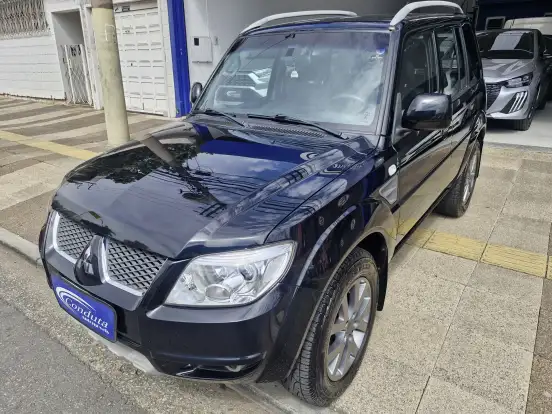 MITSUBISHI-PAJERO TR4-2.0 4X2 16V 140CV FLEX 4P AUTOMÁTICO MITSUBISHI-PAJERO TR4-2013