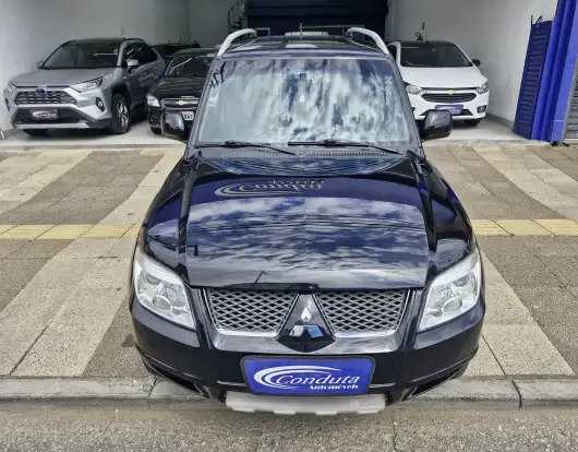 MITSUBISHI-PAJERO TR4-2013