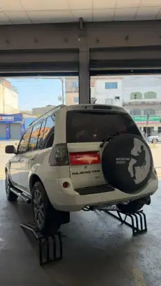 MITSUBISHI-PAJERO TR4-2012