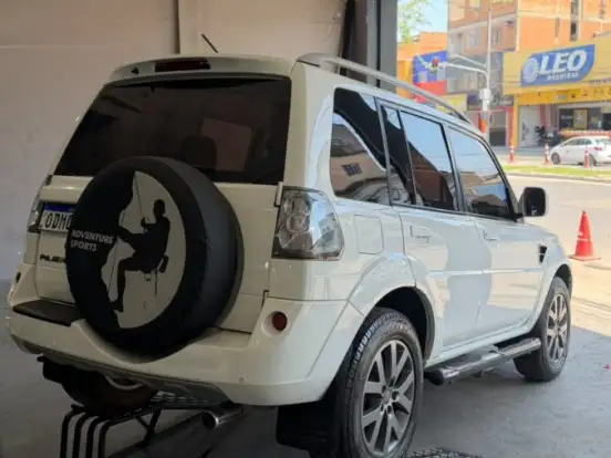 MITSUBISHI-PAJERO TR4-2.0 4X2 16V 140CV FLEX 4P AUTOMÁTICO MITSUBISHI-PAJERO TR4-2012