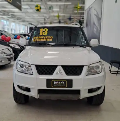 MITSUBISHI-PAJERO TR4-2013