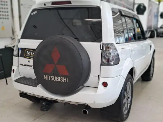 MITSUBISHI-PAJERO TR4-2.0 4X2 16V 140CV FLEX 4P AUTOMÁTICO MITSUBISHI-PAJERO TR4-2013