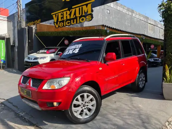 MITSUBISHI-PAJERO TR4-2.0 4X4 16V 140CV FLEX 4P AUTOMÁTICO MITSUBISHI-PAJERO TR4-2011