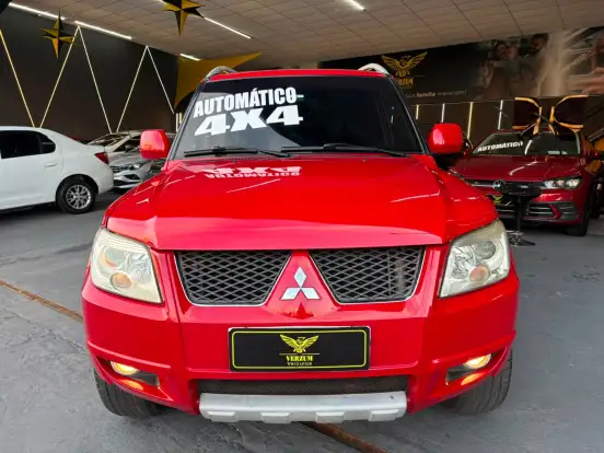 MITSUBISHI-PAJERO TR4-2.0 4X4 16V 140CV FLEX 4P AUTOMÁTICO MITSUBISHI-PAJERO TR4-2011
