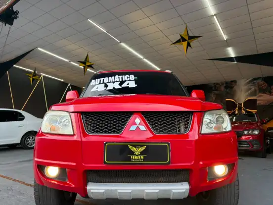 MITSUBISHI-PAJERO TR4-2.0 4X4 16V 140CV FLEX 4P AUTOMÁTICO MITSUBISHI-PAJERO TR4-2011