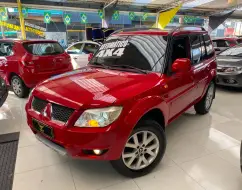 MITSUBISHI PAJERO TR4 2.0 4X4 16V 140CV FLEX 4P AUTOMÁTICO MITSUBISHI PAJERO TR4 2.0 4X4 16V 140CV FLEX 4P AUTOMÁTICO