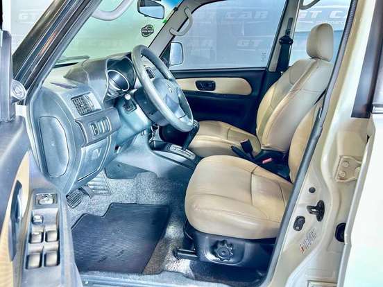 MITSUBISHI-PAJERO TR4-2013