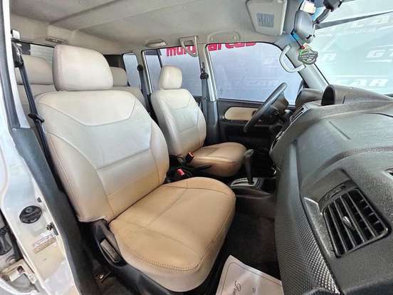 MITSUBISHI-PAJERO TR4-2.0 4X2 16V 140CV FLEX 4P AUTOMÁTICO MITSUBISHI-PAJERO TR4-2013