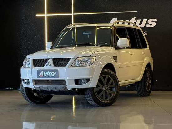 MITSUBISHI-PAJERO TR4-2.0 4X2 16V 140CV FLEX 4P AUTOMÁTICO MITSUBISHI-PAJERO TR4-2012