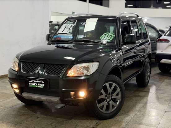 MITSUBISHI-PAJERO TR4-2.0 4X2 16V 140CV FLEX 4P AUTOMÁTICO MITSUBISHI-PAJERO TR4-2013