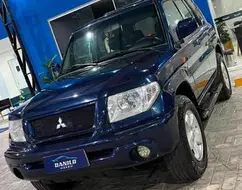 MITSUBISHI PAJERO TR4 2.0 4X4 16V 131CV GASOLINA 4P AUTOMÁTICO MITSUBISHI PAJERO TR4 2.0 4X4 16V 131CV GASOLINA 4P AUTOMÁTICO