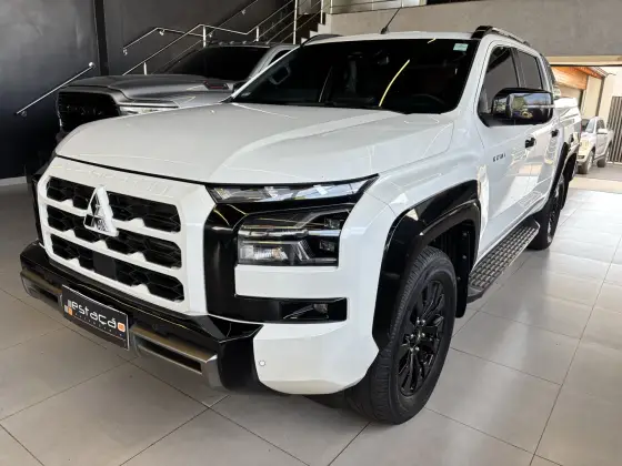 MITSUBISHI TRITON 2.4 BITURBO DIESEL CD KATANA 4X4 AUTOMÁTICO