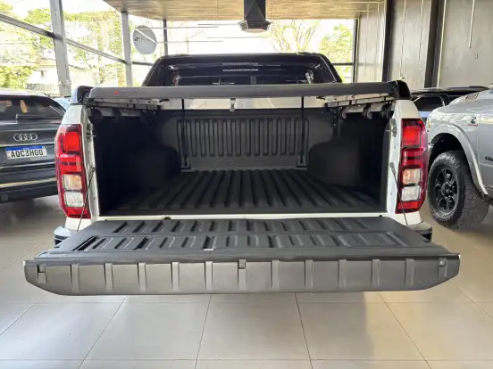 MITSUBISHI-TRITON-2.4 BITURBO DIESEL CD KATANA 4X4 AUTOMÁTICO MITSUBISHI-TRITON-2025