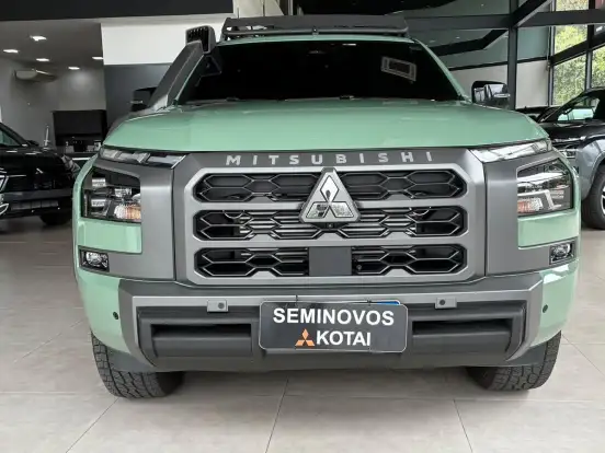 MITSUBISHI-TRITON-2.4 BITURBO DIESEL CD KATANA 4X4 AUTOMÁTICO MITSUBISHI-TRITON-2025