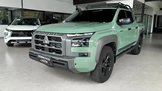 MITSUBISHI-TRITON-2025