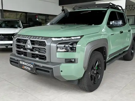 MITSUBISHI-TRITON-2.4 BITURBO DIESEL CD KATANA 4X4 AUTOMÁTICO MITSUBISHI-TRITON-2025