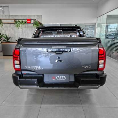 MITSUBISHI-TRITON-2026