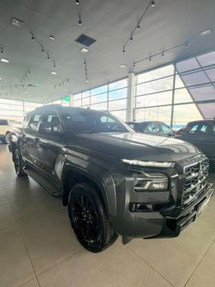 MITSUBISHI-TRITON-2025