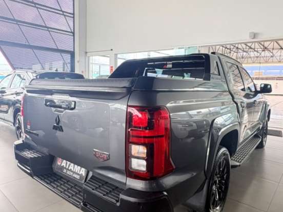 MITSUBISHI-TRITON-2.4 BITURBO DIESEL CD KATANA 4X4 AUTOMÁTICO MITSUBISHI-TRITON-2025