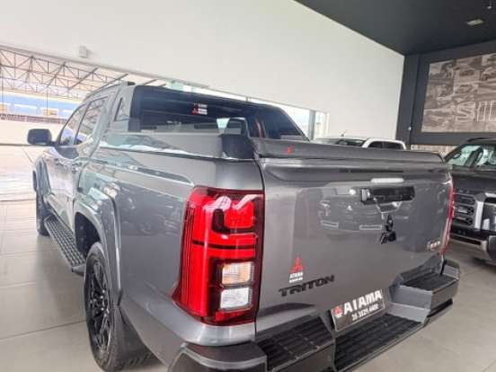 MITSUBISHI-TRITON-2.4 BITURBO DIESEL CD KATANA 4X4 AUTOMÁTICO MITSUBISHI-TRITON-2025