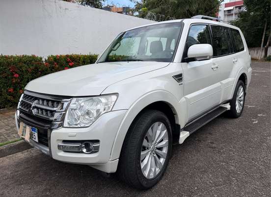 MITSUBISHI-PAJERO-2018