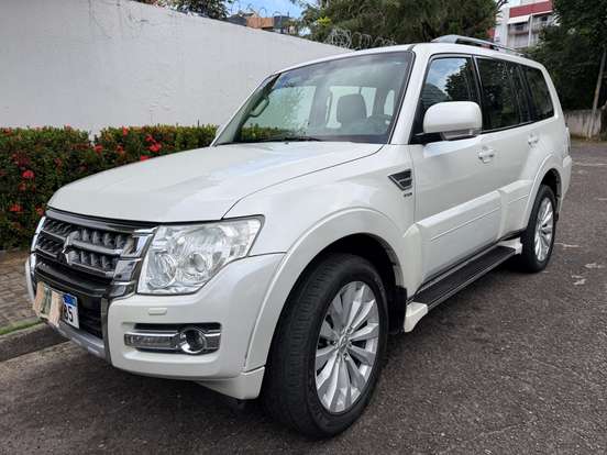 MITSUBISHI-PAJERO-3.2 HPE 4X4 7 LUGARES 16V TURBO INTERCOOLER DIESEL 4P AUTOMÁTICO MITSUBISHI-PAJERO-2018