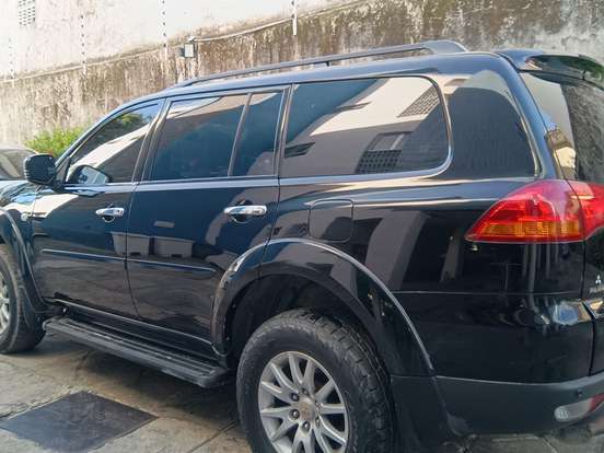 MITSUBISHI-PAJERO DAKAR-3.2 HPE 4X4 7 LUGARES 16V TURBO INTERCOOLER DIESEL 4P AUTOMÁTICO MITSUBISHI-PAJERO DAKAR-2010