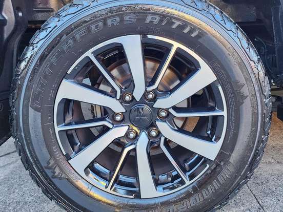 MITSUBISHI-PAJERO SPORT-2.4 16V MIVEC TURBO DIESEL HPE AWD AUTOMÁTICO MITSUBISHI-PAJERO SPORT-2019
