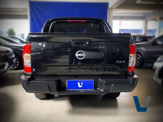 NISSAN-FRONTIER-2024