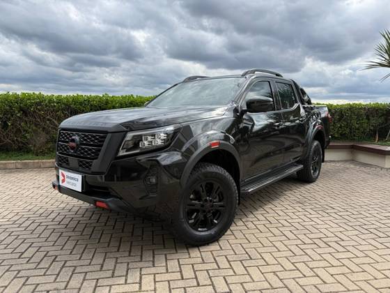 NISSAN FRONTIER 2.3 16V TURBO DIESEL PRO4X CD 4X4 AUTOMÁTICO