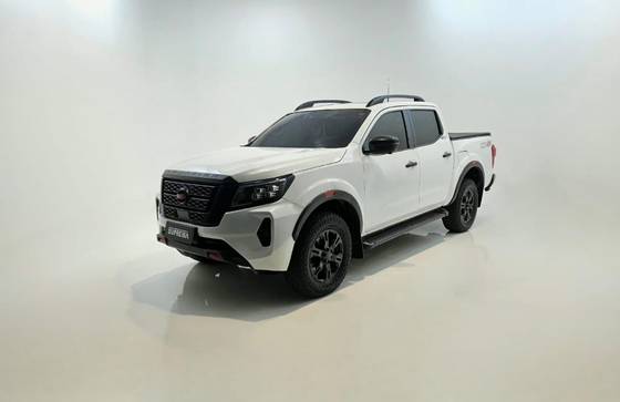 NISSAN FRONTIER 2.3 16V TURBO DIESEL PRO4X CD 4X4 AUTOMÁTICO