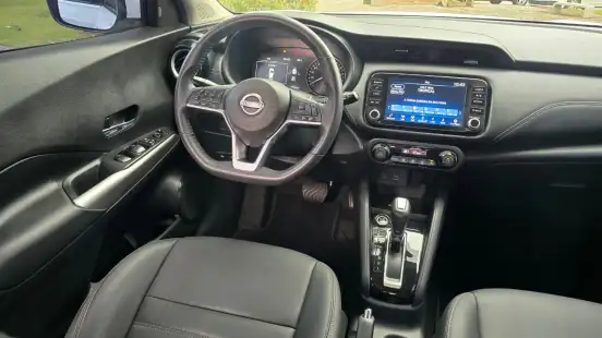 NISSAN-KICKS-2023