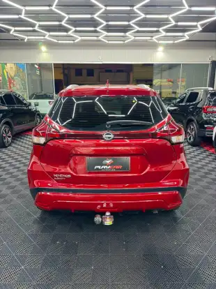 NISSAN-KICKS-2023