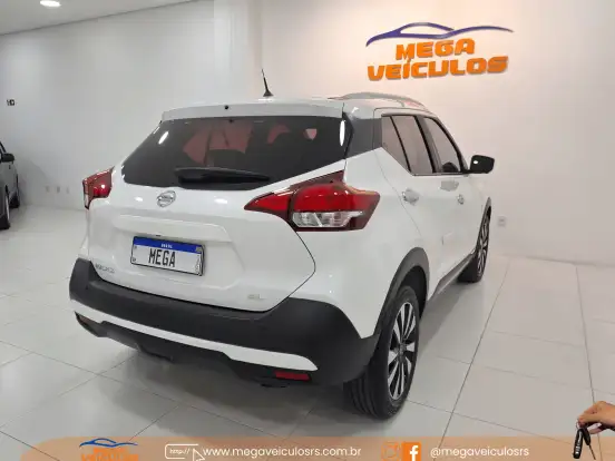 NISSAN-KICKS-2018