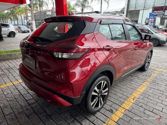 NISSAN-KICKS-2023