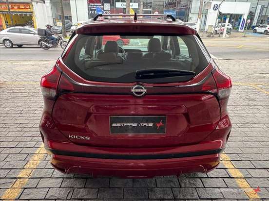 NISSAN-KICKS-2023