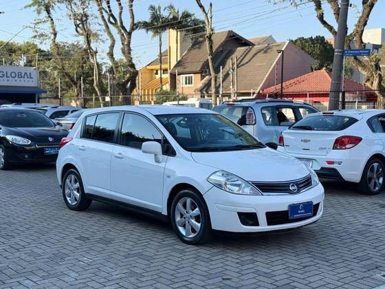 NISSAN TIIDA 1.8 S 16V FLEX 4P MANUAL