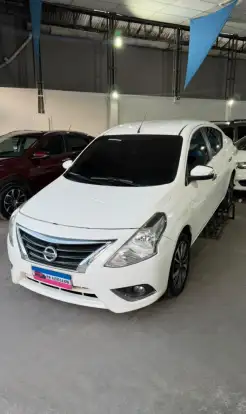NISSAN-VERSA-2018