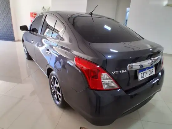 NISSAN-VERSA-1.6 16V FLEXSTART UNIQUE 4P MANUAL NISSAN-VERSA-2015