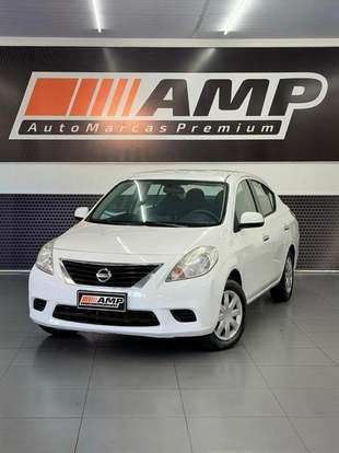 NISSAN-VERSA-2014