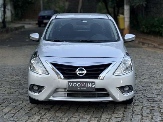 NISSAN-VERSA-2015
